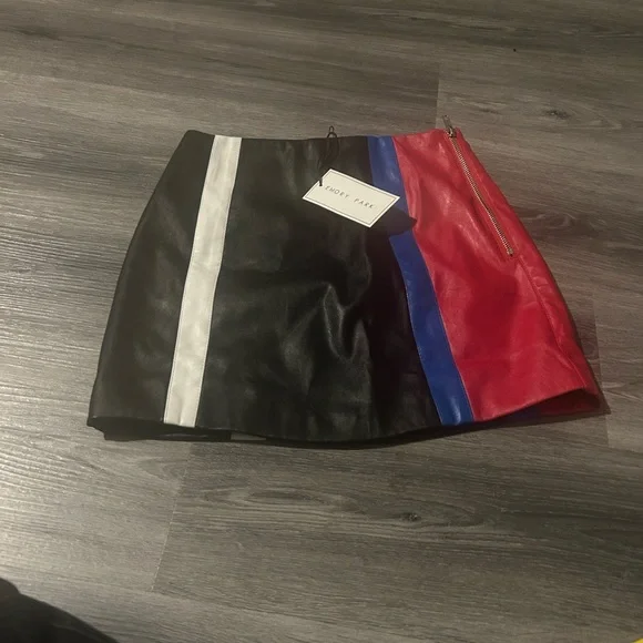 Emory Park Black, Red, Blue, and White Mini Skirt - Picture 5 of 7